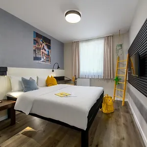 Hotel Ibis Styles West ***